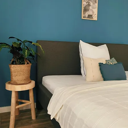 Moderne In Schlangen, Zentral Und Ruhig *