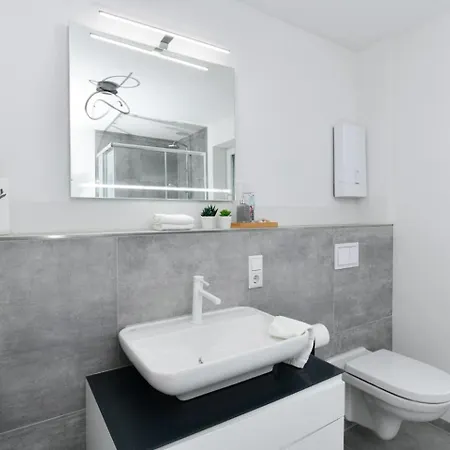 Moderne In Schlangen, Zentral Und Ruhig Appartement Schlangen