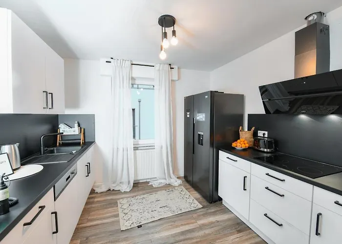 Moderne In Schlangen, Zentral Und Ruhig Appartement